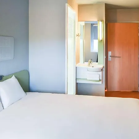 Ibis Budget Paris Porte De 2*