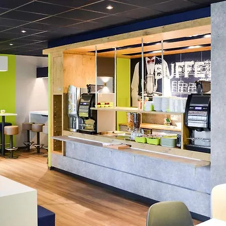 Hotel Ibis Budget Paris Porte De 2*