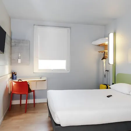Ibis Budget Paris Porte De 2*
