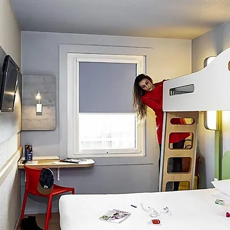 Hotel Ibis Budget Paris Porte De 2*